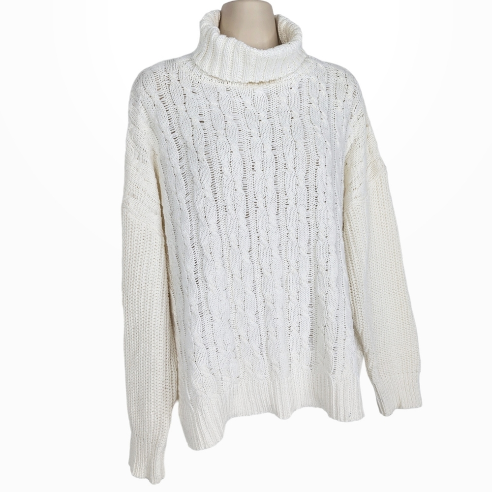 HARDADDY White Cableknit Cowl Neck Sweater Sz M